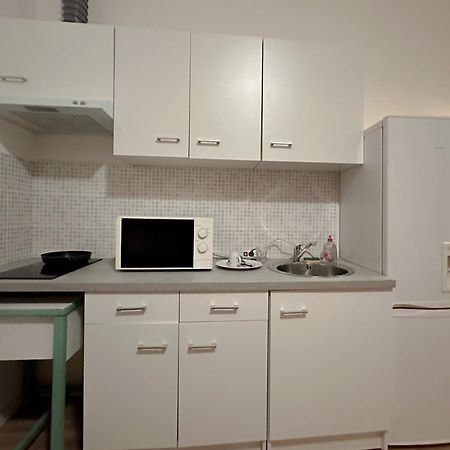 Charmant Studio Avec Balcon Перпиньан Экстерьер фото