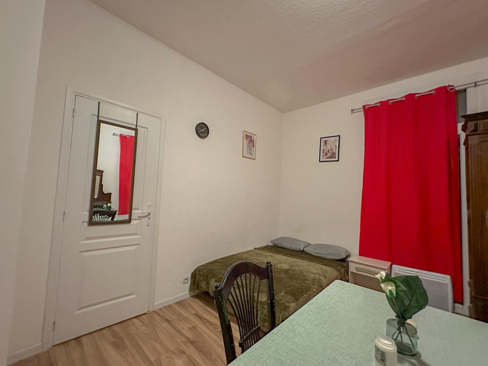 Charmant Studio Avec Balcon Перпиньан Экстерьер фото