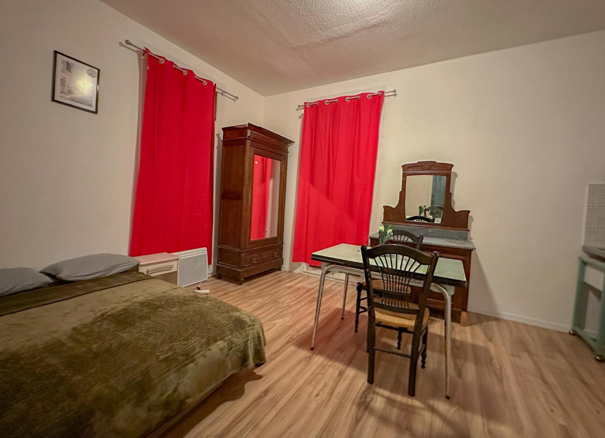 Charmant Studio Avec Balcon Перпиньан Экстерьер фото